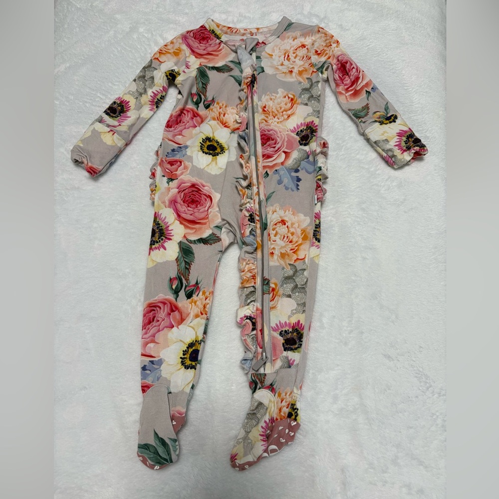Posh Peanut French Grey Ruffle Zippy 0-3M Floral Bamboo EUC